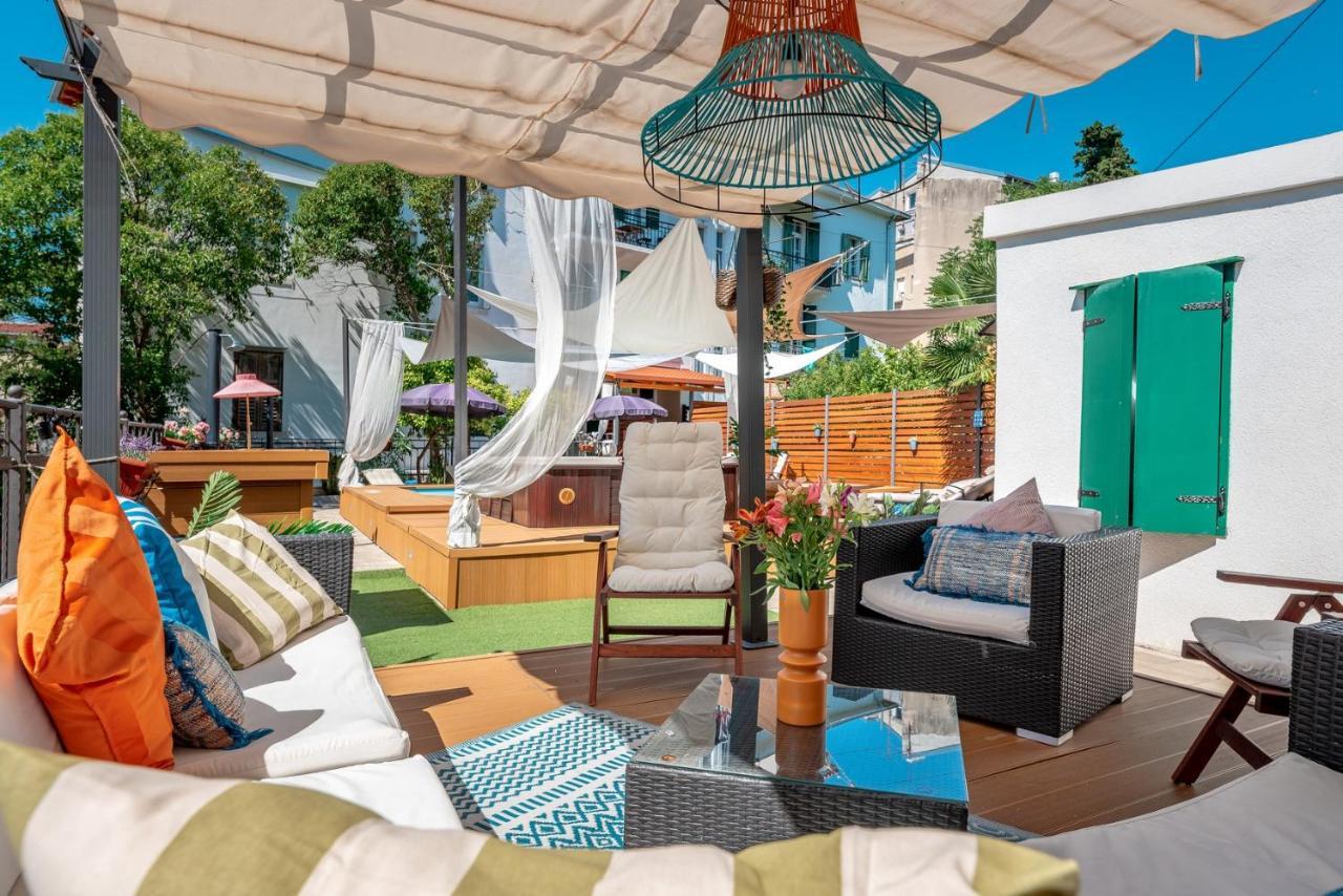 Evala Luxury Rooms With Pool And Garden Split Exterior photo